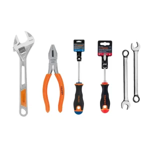 Kit de Carretera Premium con herramientas marca truper como alicate, destornillador pala, destornillador estrella, llave expansiva y llave mixta